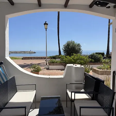 Modern 2 Bedroom Front - La Duquesa Apartment
